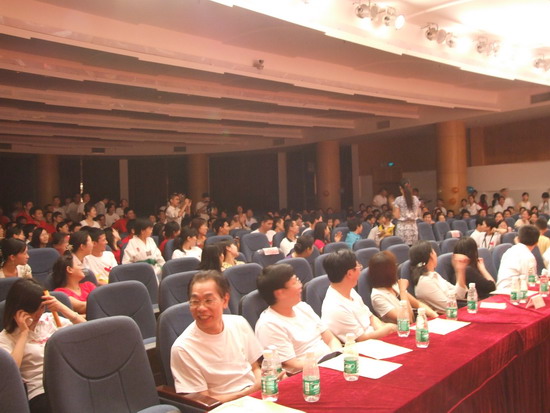 同心•同台•同欢唱――365英国上市公司官网师生联欢晚会暨合唱节选拔赛 
