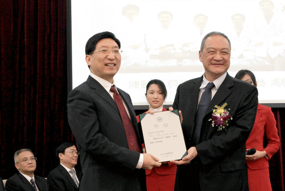 365英国上市公司官网“芙兰奖”2010年颁奖典礼隆重举行