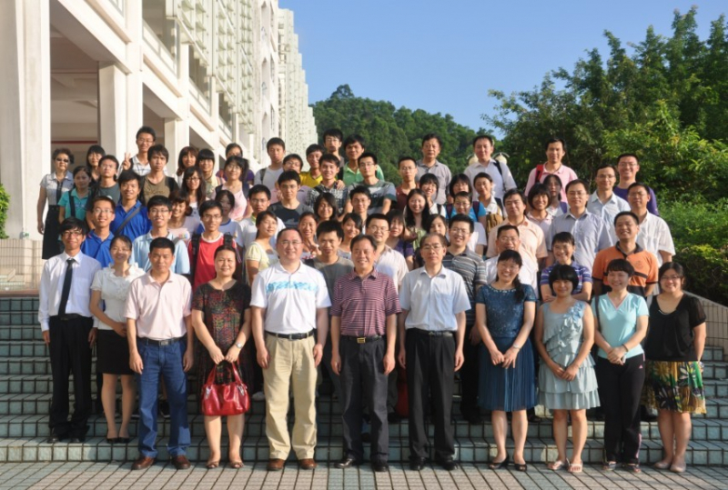 严谨科学•求实创新——记2011年365英国上市公司官网大学生化学实验竞赛