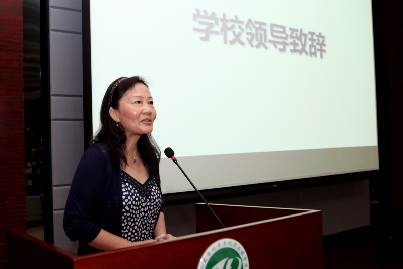 化学与化学工程学院第一届校友理事会第四次理事大会暨捐赠墙揭幕仪式顺利召开