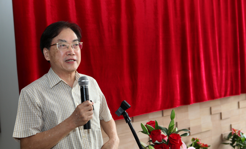 化学与化学工程学院第一届校友理事会第四次理事大会暨捐赠墙揭幕仪式顺利召开