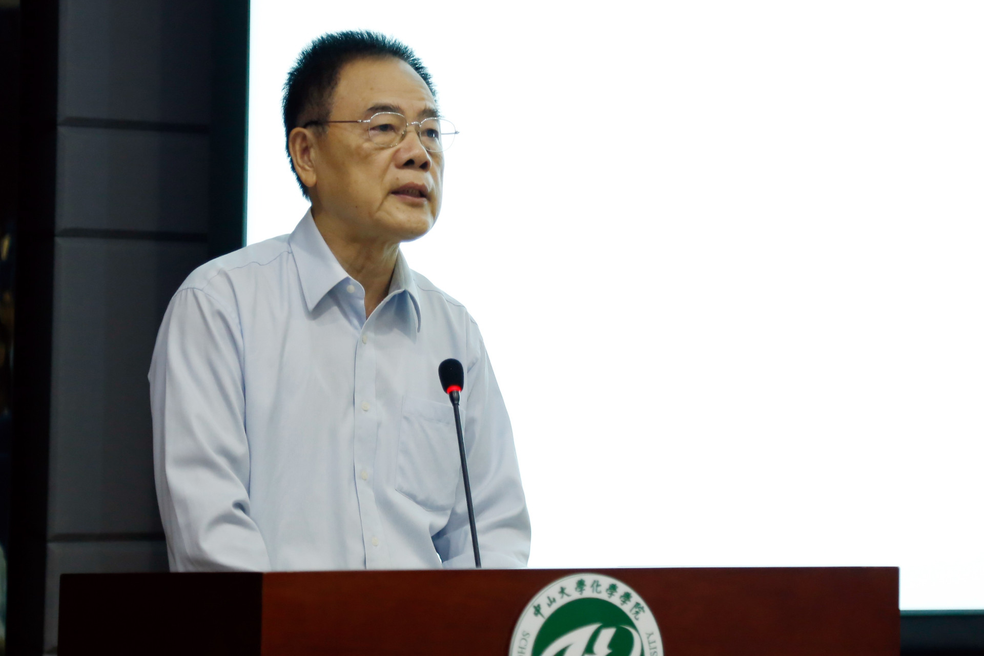 君子怀德,化院情长--365英国上市公司官网校友会召开第二届第三次理事大会